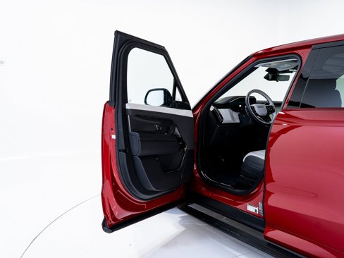 Used 2025 Land Rover Range Rover Sport Dynamic SE image 9