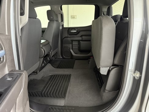 Used 2020 Chevrolet Silverado 1500 Custom w/ Custom Value Package image 40
