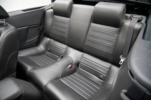 Used 2005 Ford Mustang GT Premium image 24