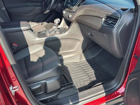 Used 2023 Chevrolet Equinox RS image 24