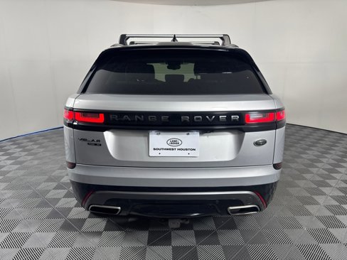 Used 2018 Land Rover Range Rover Velar R-Dynamic SE image 10