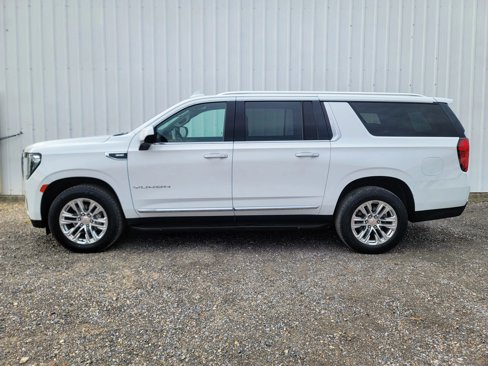 Used 2021 GMC Yukon XL SLT image 2