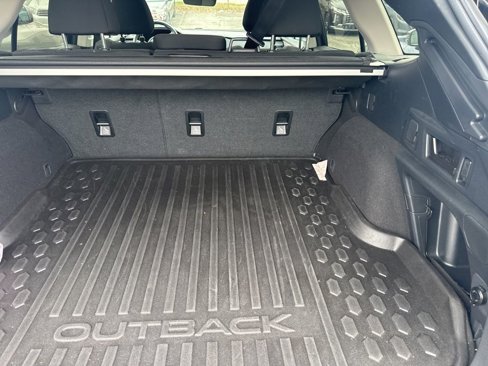Used 2021 Subaru Outback Premium image 24