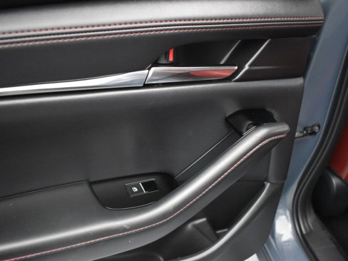 Used 2022 MAZDA MAZDA3 s image 14