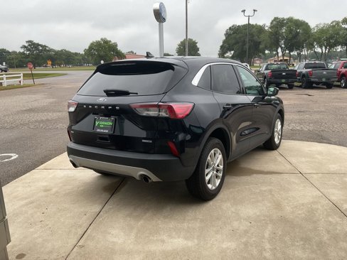 Used 2021 Ford Escape SE w/ Cold Weather Package image 5
