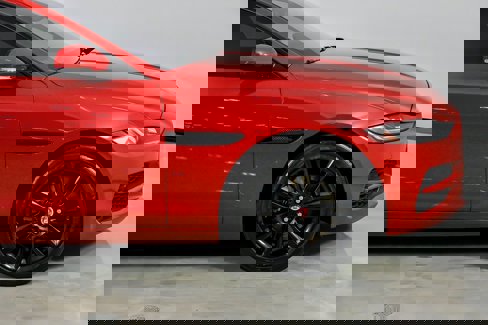 Used 2020 Jaguar XE S image 15