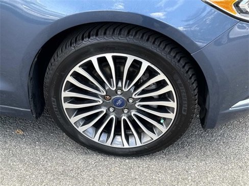 Used 2018 Ford Fusion SE w/ Equipment Group 602A image 7