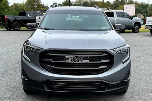 Used 2020 GMC Terrain SLE w/ Driver Convenience Package image 5