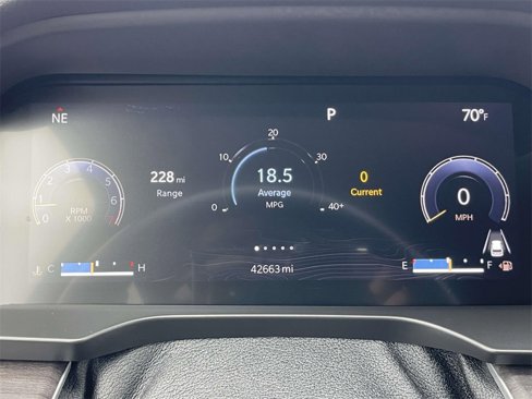 Used 2022 Jeep Grand Cherokee Limited image 25