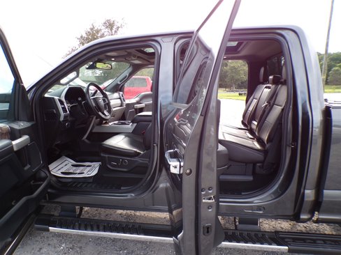 Used 2018 Ford F250 Lariat w/ Lariat Ultimate Package image 26
