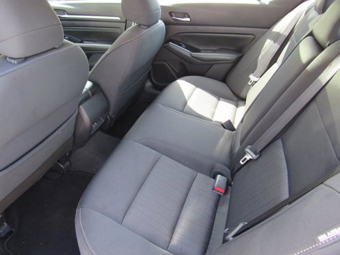 Used 2021 Nissan Altima 2.5 SV image 8