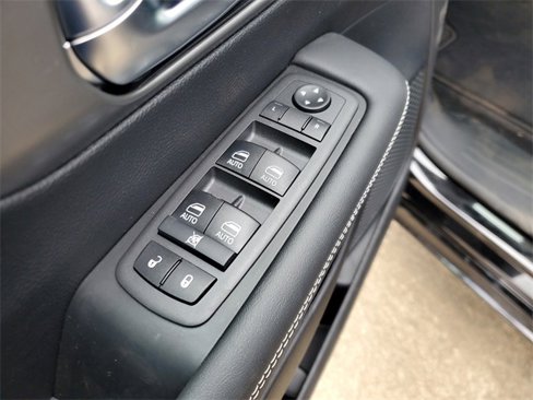 New 2025 Chrysler Pacifica Select image 19