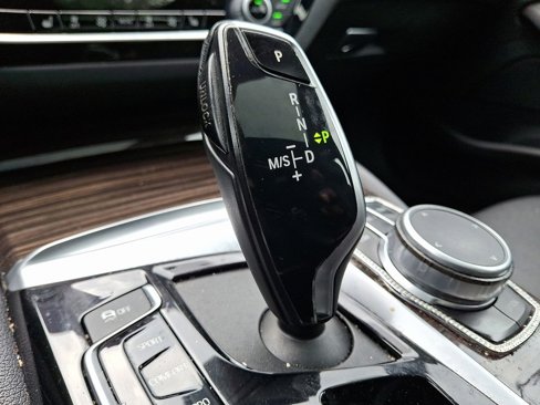 Used 2019 BMW 530i xDrive w/ Convenience Package image 14