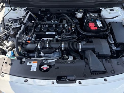 Used 2018 Honda Accord EX image 23