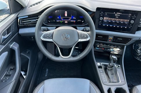 New 2025 Volkswagen Jetta SE image 13