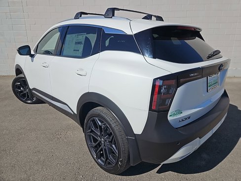 New 2026 Nissan Kicks SR w/ SR Premium Package image 6