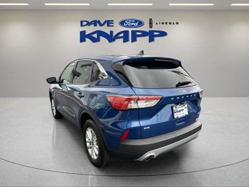 Used 2022 Ford Escape SE w/ Cold Weather Package image 17