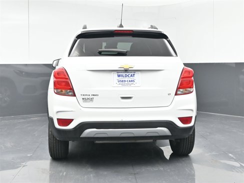 Used 2017 Chevrolet Trax LT w/ Sun & Sound Package image 6