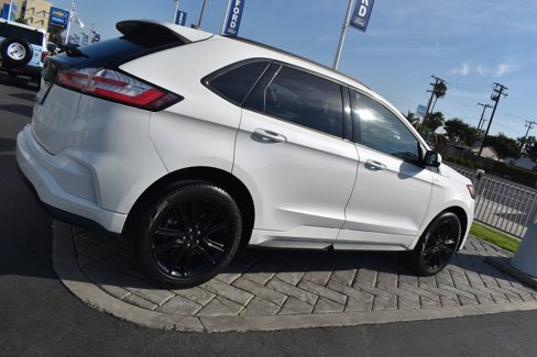 Used 2022 Ford Edge ST-Line image 2