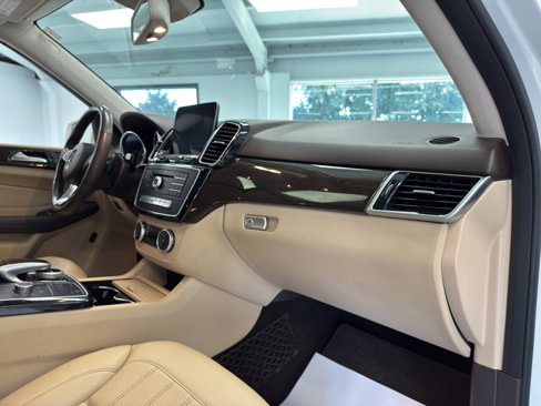 Used 2018 Mercedes-Benz GLE 350 4MATIC image 35