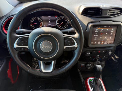 Used 2019 Jeep Renegade Trailhawk image 15