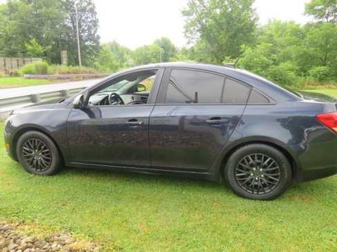 Used 2014 Chevrolet Cruze LS image 4