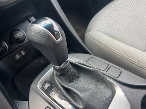 Used 2017 Hyundai Santa Fe Sport image 10