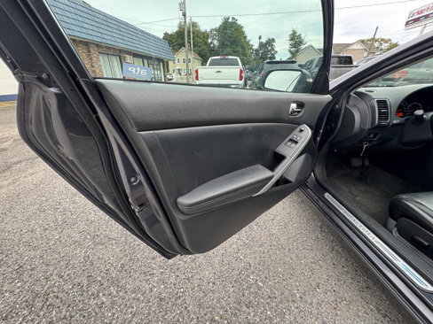 Used 2011 Nissan Altima 2.5 S w/ 2.5S Premium Pkg image 35