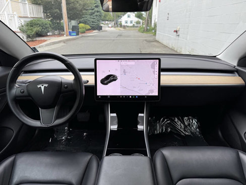 Used 2018 Tesla Model 3 Mid Range image 29