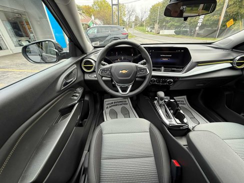 New 2025 Chevrolet Trax LT w/ Driver Confidence Package image 40