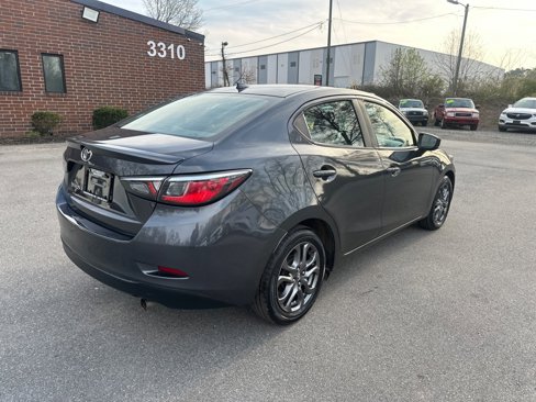 Used 2019 Toyota Yaris LE image 6