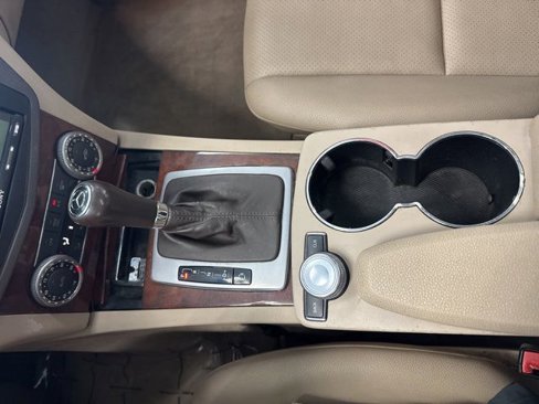 Used 2010 Mercedes-Benz C 300 4MATIC Sedan image 42