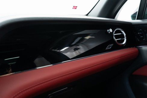 Certified 2023 Bentley Bentayga image 41