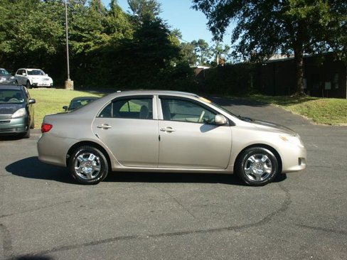Used 2009 Toyota Corolla LE image 4