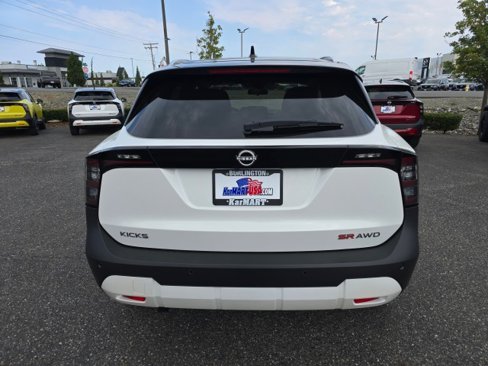New 2025 Nissan Kicks SR w/ SR Premium Package image 5