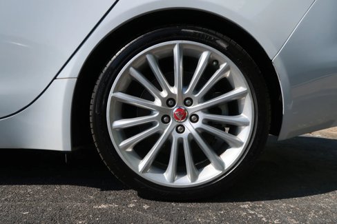 Used 2017 Jaguar XE First Edition image 57