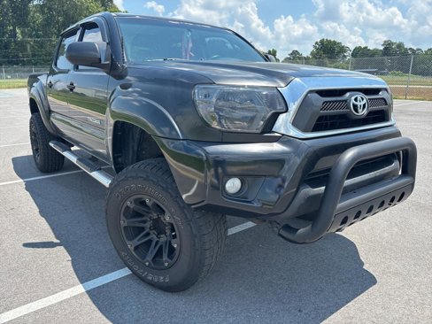 Used 2012 Toyota Tacoma PreRunner image 2