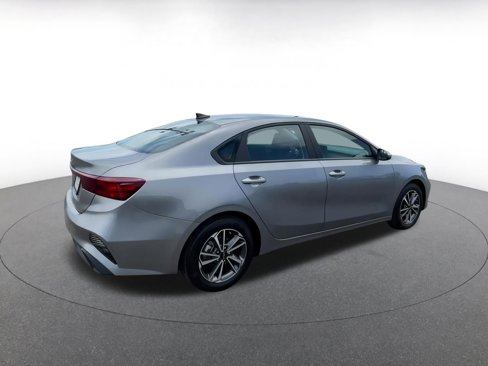 Used 2024 Kia Forte LXS image 15