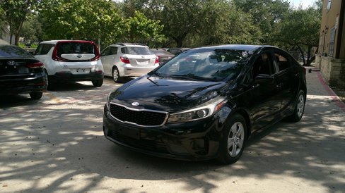 Used 2018 Kia Forte LX image 3