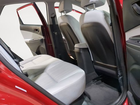 Used 2022 Hyundai Kona SEL image 16