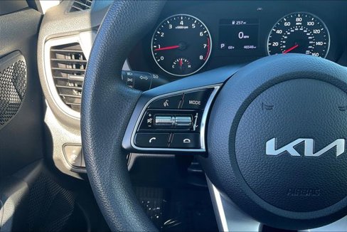Used 2023 Kia Seltos LX image 15