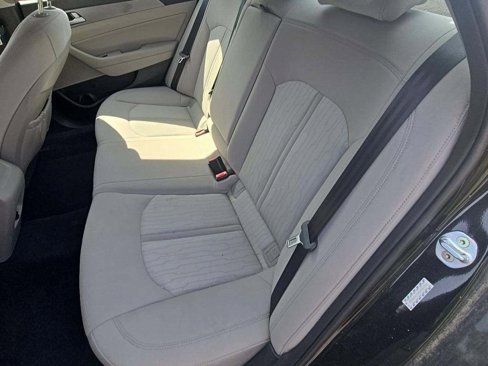 Used 2016 Hyundai Sonata SE image 5
