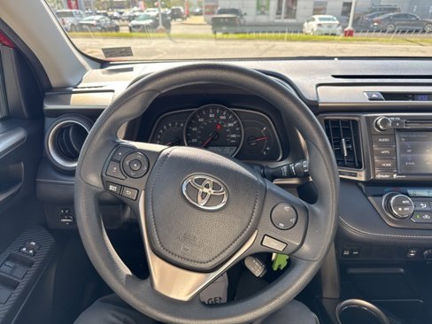 Used 2015 Toyota RAV4 XLE image 15