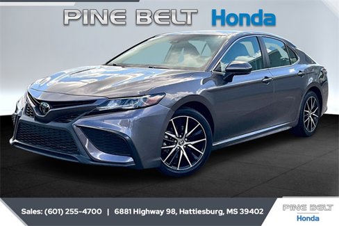 Used 2022 Toyota Camry SE image 10