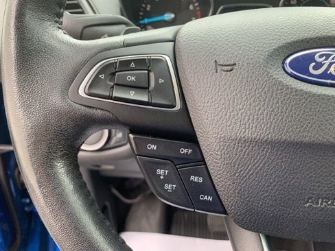 Used 2017 Ford Escape Titanium image 22