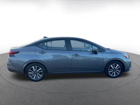 Used 2023 Nissan Versa SV image 16