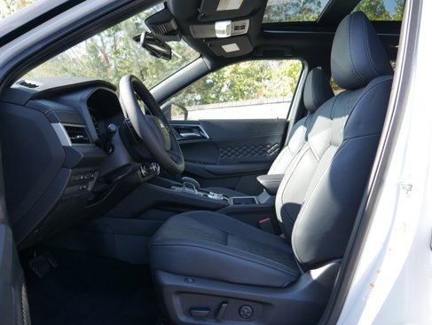 New 2025 Mitsubishi Outlander 4WD Plug-In Hybrid image 12