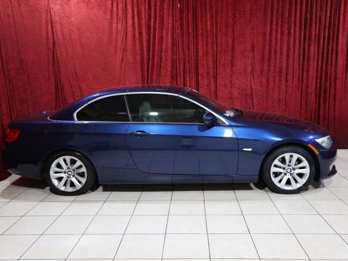 Used 2011 BMW 328i Convertible image 8