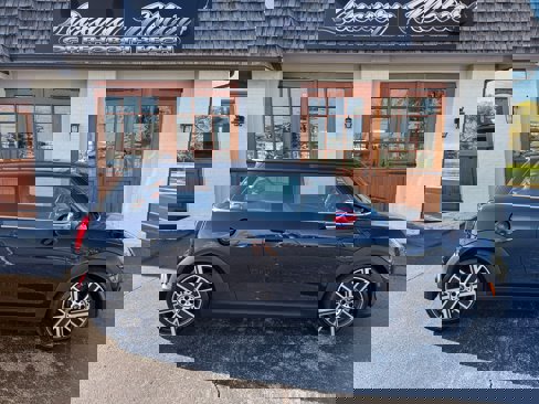 Used 2024 MINI Cooper S image 1