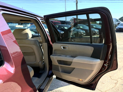 Used 2011 Honda Pilot LX image 35